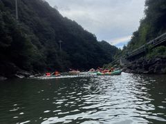-安吉龙王山峡谷漂流