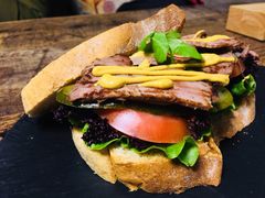 -HIGH FIVE哈福手工汉堡(桂林路店)