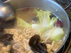 -一席地·本地鸡窝·杭帮鸡火锅(萧山银隆百货店)