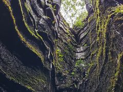 -梭布垭石林景区