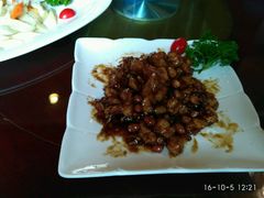 -金牌餐厅·天津菜·八珍豆腐·老爆三(瓷房子店)