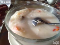 萝卜丸子汤-天厨妙香素食餐厅(清华店)