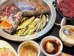 -廖掌柜·重庆鲜货火锅(上海首店)