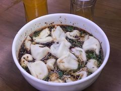 酸汤牛肉水饺-回坊马二饺子馆