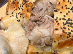 酥皮羊肉烤包子-那拉提之疆·新疆菜(美院店)