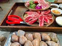 -围炉肉舍•炭烤活鳗•丹东海鲜烤肉(步行街店)