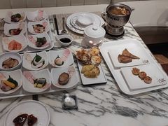 -雍和会海鲜姿造自助(湖东路店)