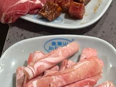 -金滏山·烤肉海鲜火锅自助(襄阳万达店)