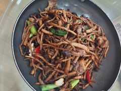 -新天明砂锅鱼头煲