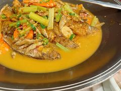 杂鱼一锅鲜-饭怕鱼·黄焖鲟龙鱼(湖大店)