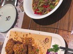 -黄泥岗·地道湖北菜(奥特莱斯店)