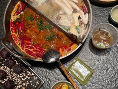 -三出山火锅(南京万象天地店)