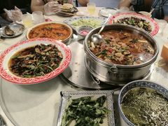 -牟记江湖重庆地标特色菜鱼蛋海鲜羊蝎子(巴南区黑金冠十多年好店)