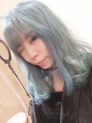 天空蓝-京都造型·烫发·染发