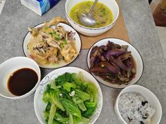 -爱的果实月嫂育婴师(世纪东方店)