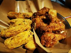 双拼炸鸡-富乐满韩国正宗炸鸡韩国料理(虹泉路店)