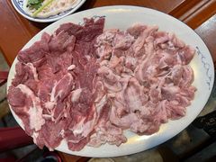 天衣無縫拚一兩肉-华哥新鲜猪精品美食