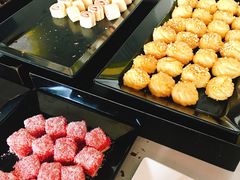 泰式泡芙-彩虹云霄酒店76&78层国际自助餐