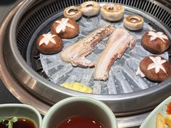 -梨花自助烤肉(西三旗万象汇黑金店)