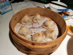蟹粉小笼包-绿波廊(豫园店)