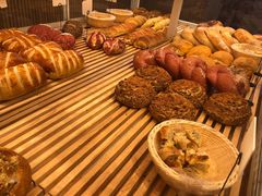 -焙丽拾光(麦凯乐直营店)