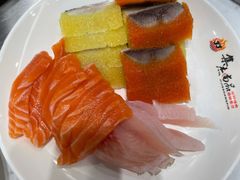 三文鱼刺身寿司-集品鲜湾·蒸汽海鲜自助料理(青岛银座和谐广场店)