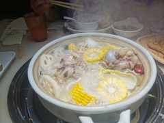 招牌筒骨砂锅-小骨煲金华砂锅(转塘金街美地店)