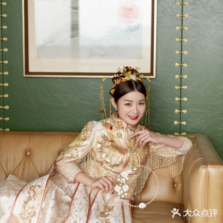 萧山婚纱礼服##香槟色马来褂