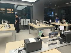 -DJI大疆(深圳华强北曼哈授权体验店)