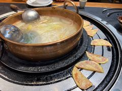 -阿山卓·野生菌火锅·纳西火塘烤肉