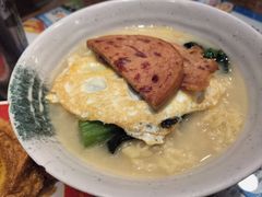 餐肉煎蛋公仔面-金华冰厅