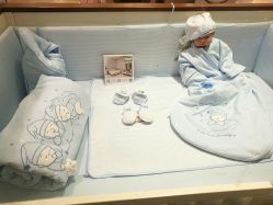 -英氏YeeHoO(济南恒隆广场店)