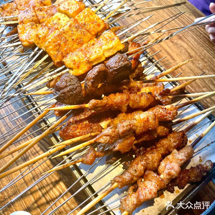 这小串撸的真带劲—夏天怎么少了烧烤灵魂