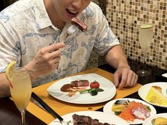 -怡聚轩全日制自助餐厅(大中华喜来登酒店)
