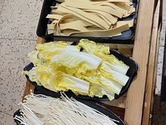 -鸡遇虾煲干锅火锅(小寨金莎店)
