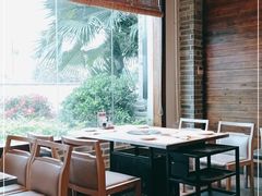 靠窗位-滋粥楼·顺德菜(番禺广场总店)