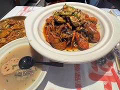 -肥肥虾庄·金牌油焖大虾(汉街SKP店)