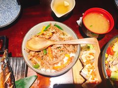 -円满日式居酒屋(蓉花路美食街店)