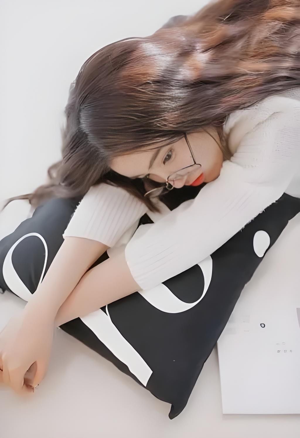 眼镜女孩,萌萌哒