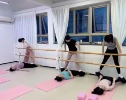 -CICI街舞专业培训