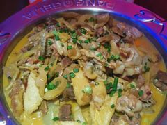 犇犇胶汁牛杂煲-胖哥俩肉蟹煲(万国店)