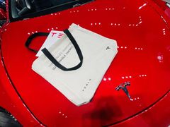 -TESLA 特斯拉(上海太古汇体验店)