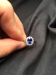 -威德钻石-克拉钻大本营(南京东路店)