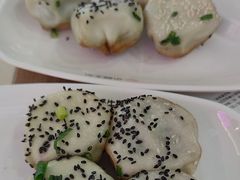 -小杨生煎(金山百联购物中心3楼店)