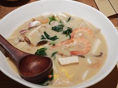 -荣家黄鱼面(南京西路店)