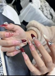 -悦指间美甲美睫