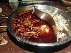 菌香鸳鸯锅-晓宇重庆火锅(赛格国际购物中心店)