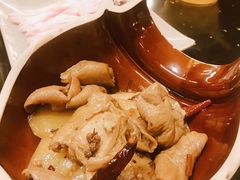 -茅草房·河畔园林火锅