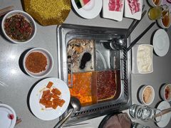 -海底捞火锅(宝龙广场夜宵主题店)