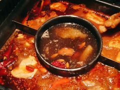 -老牌坊云南鱼豆花火锅(哈西万达店)
